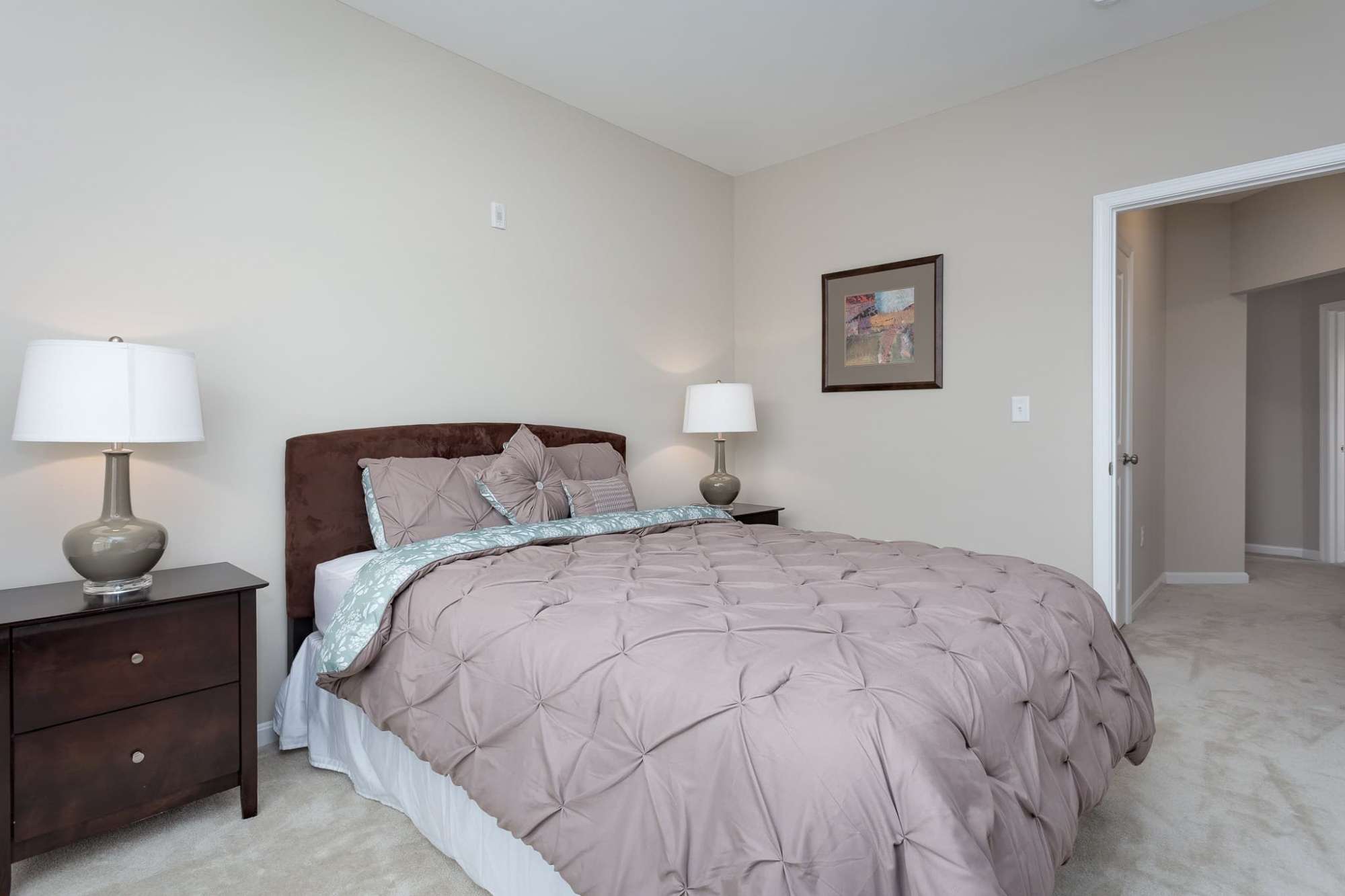 Millstone at Kingsview : Enjoy abundant natural light in thoughtfully-designed spaces.