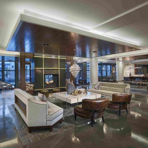 Chestnut Square Grand Lounge