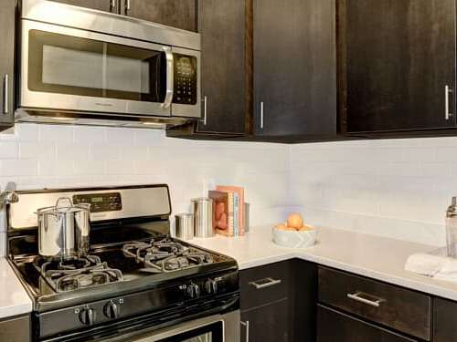 The Whitney : Kitchen