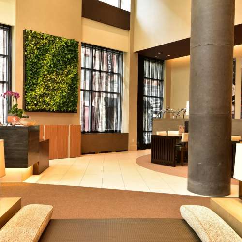 The Kensington Greenwall Wide