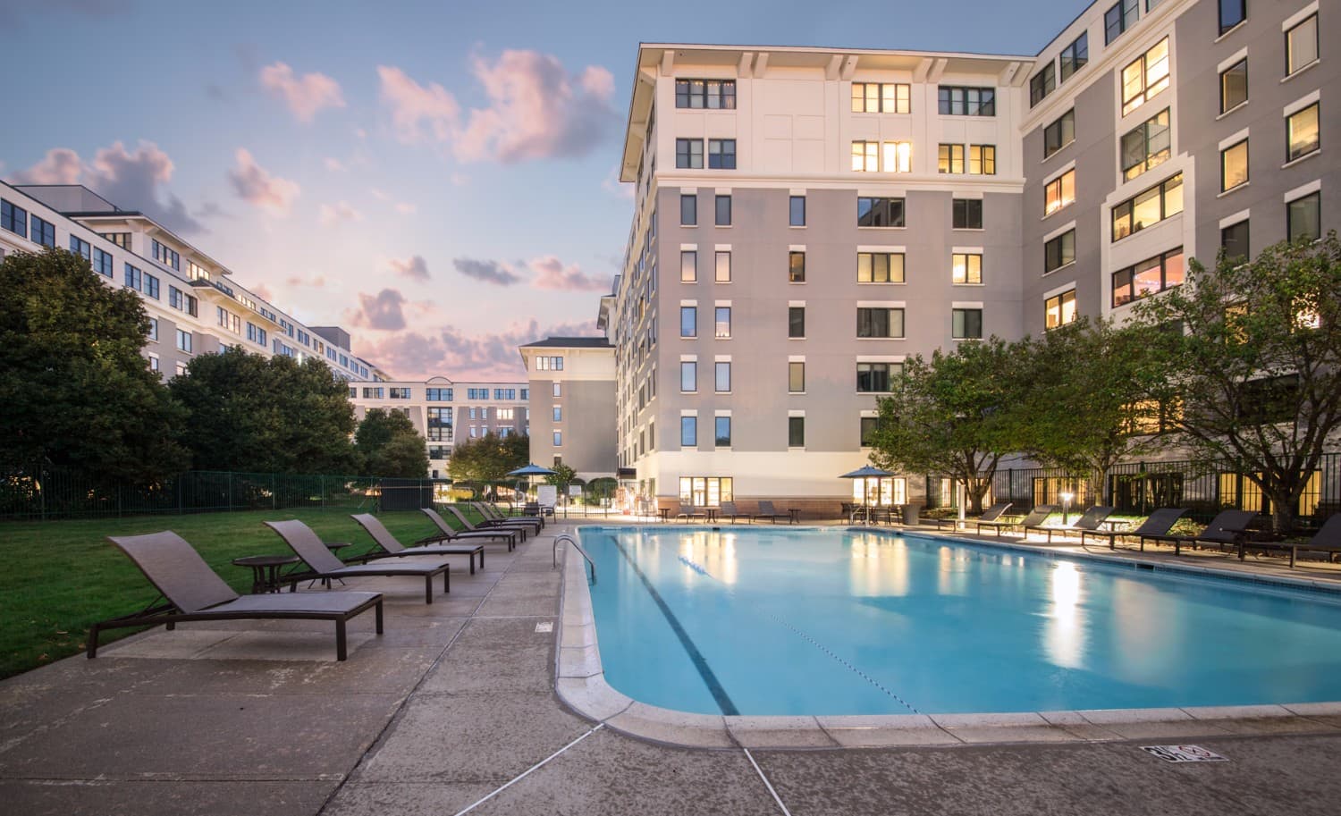 Cambridge Park Apartments : Cambridge Park Pool