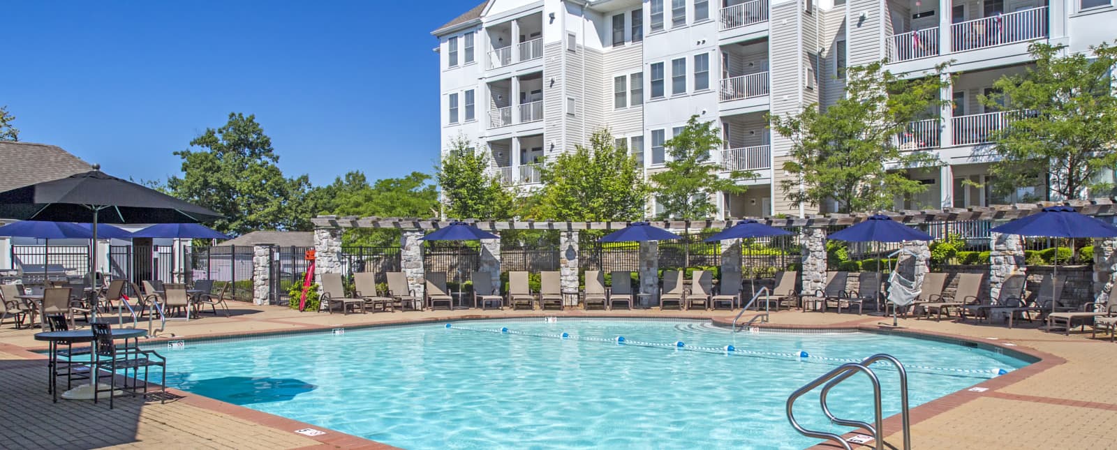 Reading Commons : Pool Deck Area