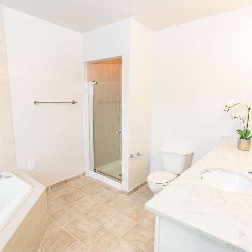 A spa-inspired master bathroom for ultimate relaxation