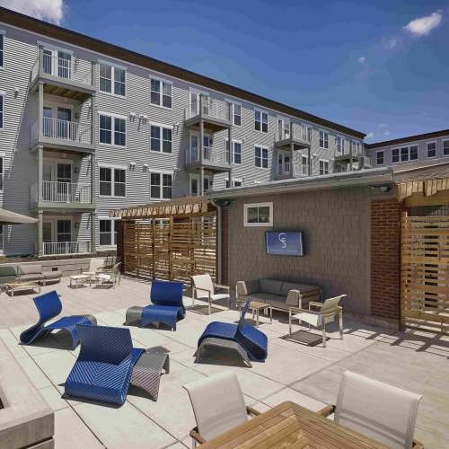 Chestnut Square Courtyard