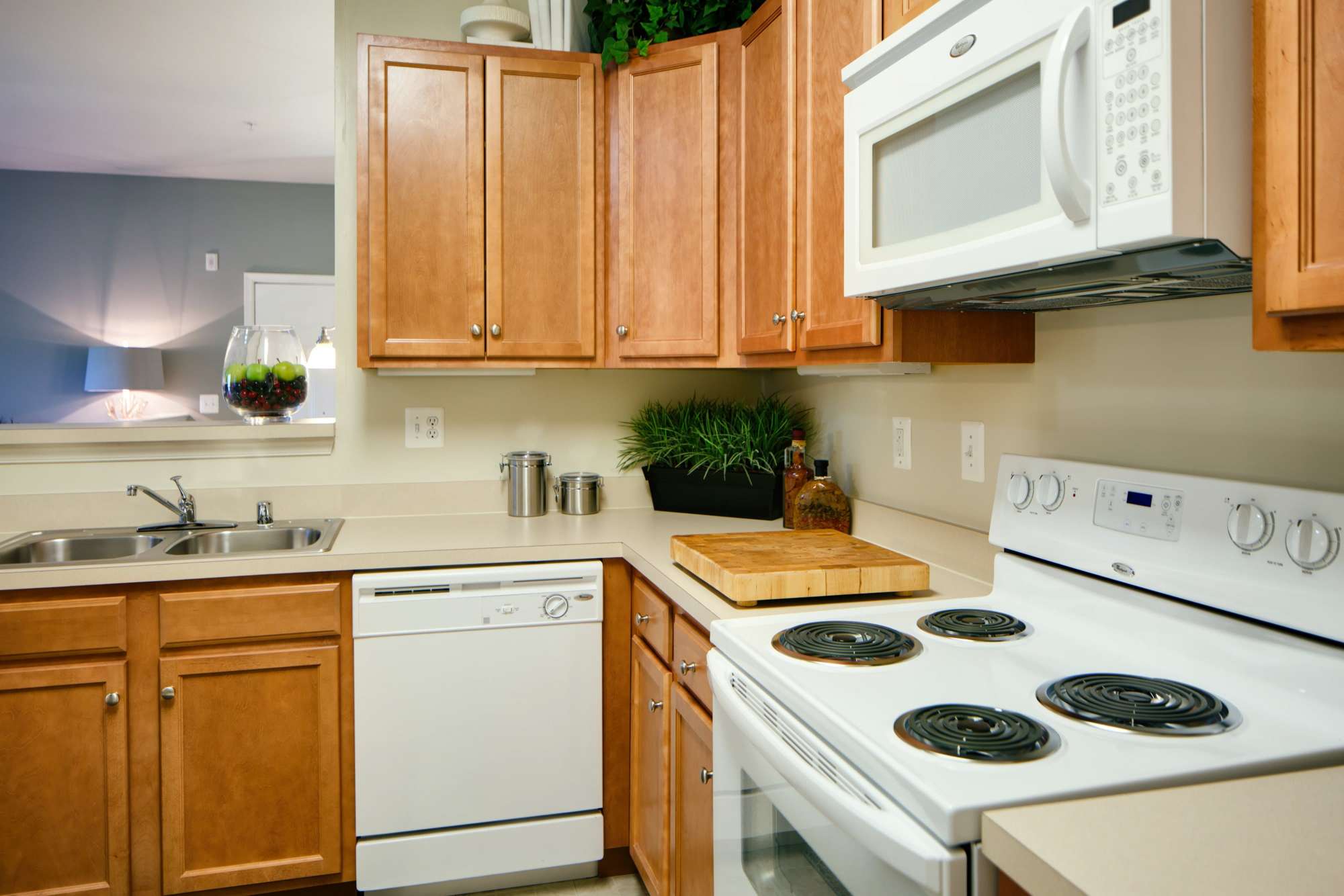 Chesapeake Ridge : From quick meals to culinary masterpieces, the kitchen is ready.