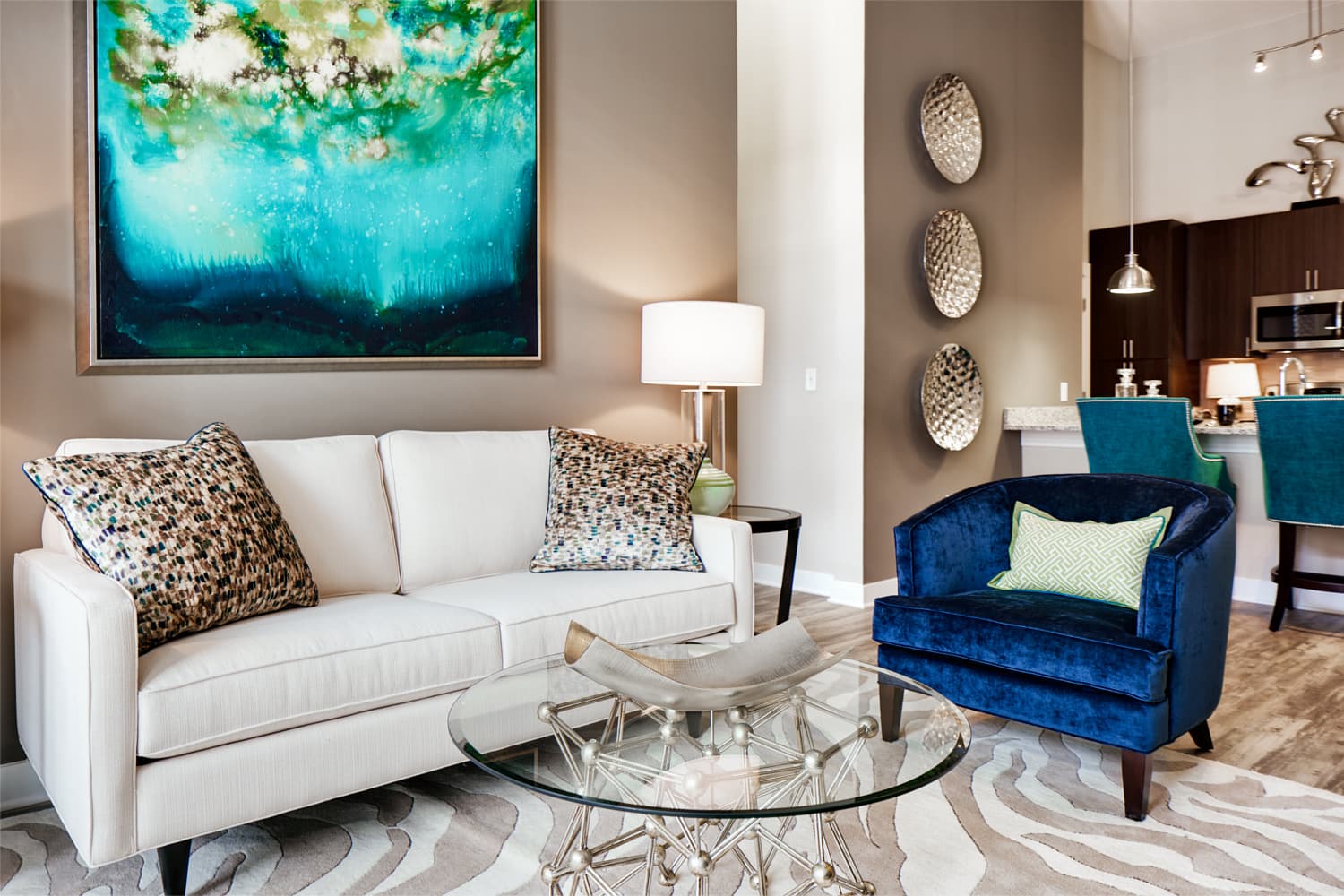Azure Oxford Square : Elegant, open floor plans for entertaining.