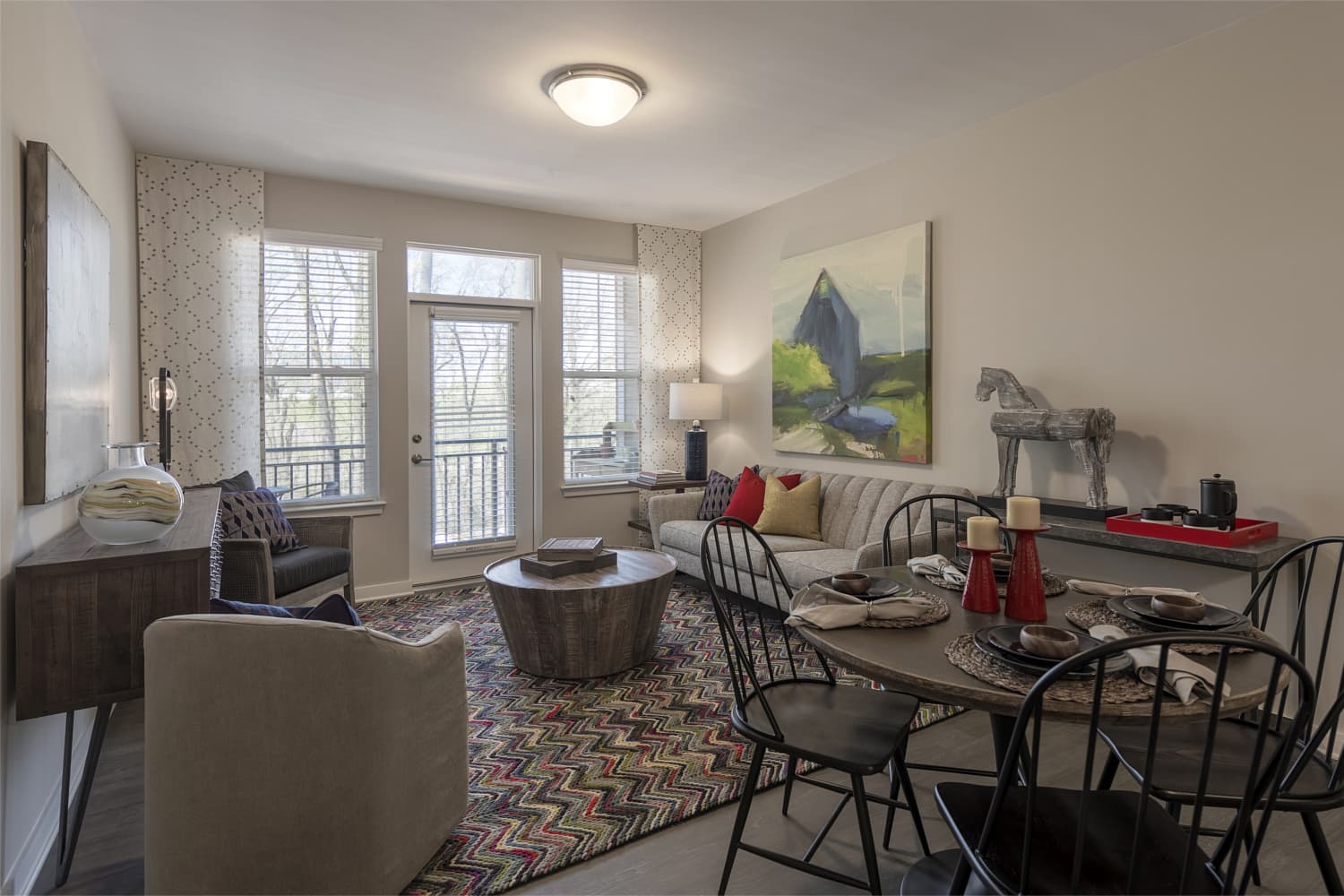 The Vine : Dining Room