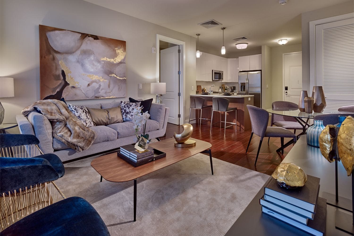 Harlow : Model Living Room