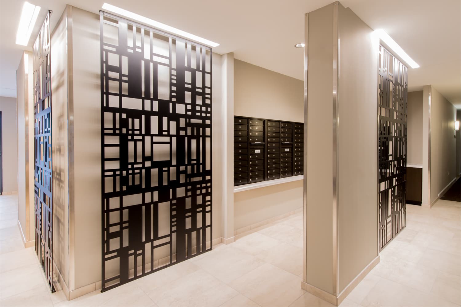 Vantage Mosaic : Grab your mail or pick up your package from our virtual package acceptance.  
