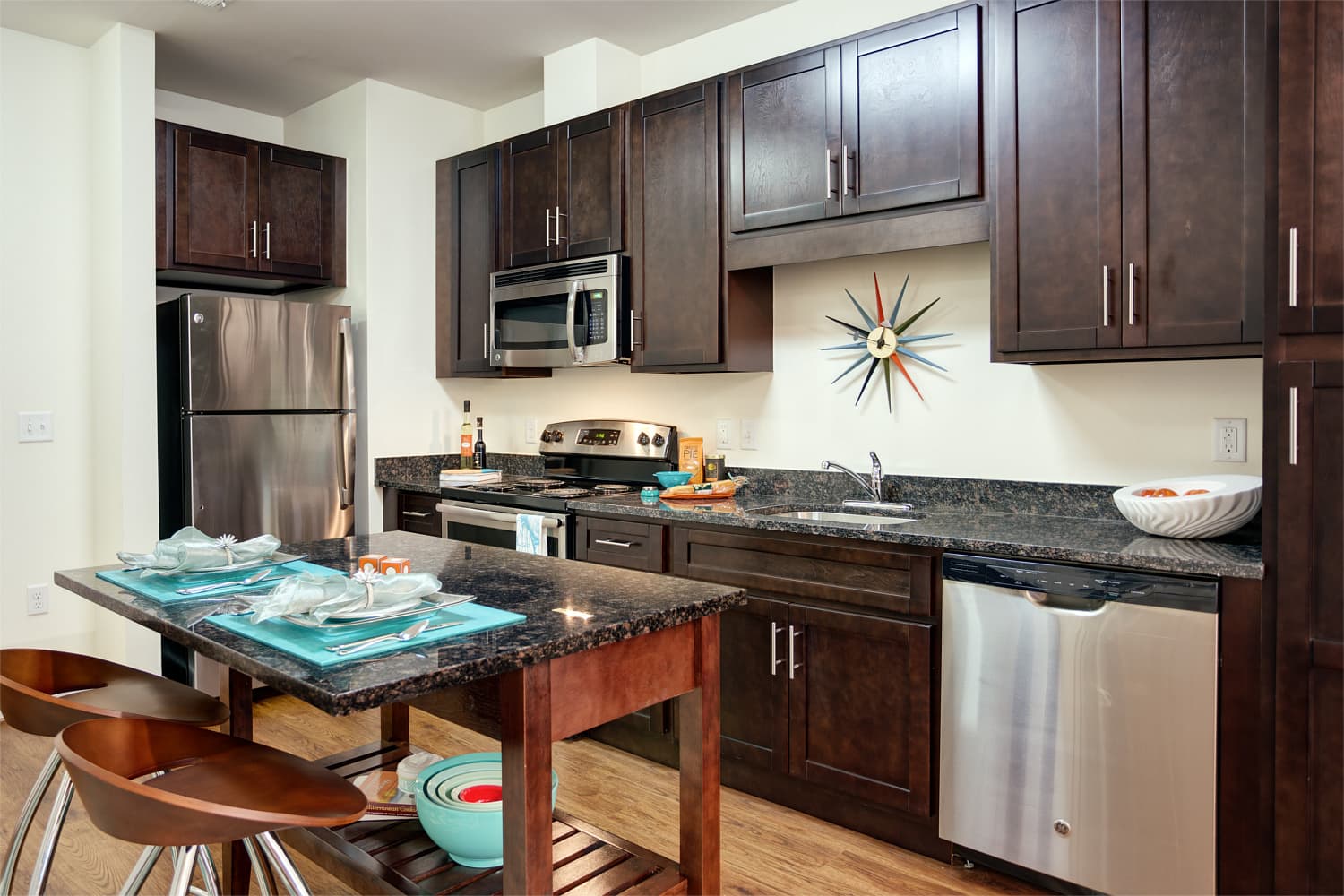 Winthrop : Make yourself at home in an ideal kitchen space.