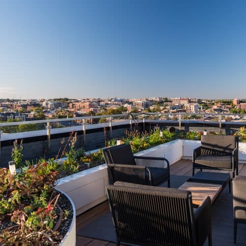 Get cozy and enjoy a spectacular skyline.