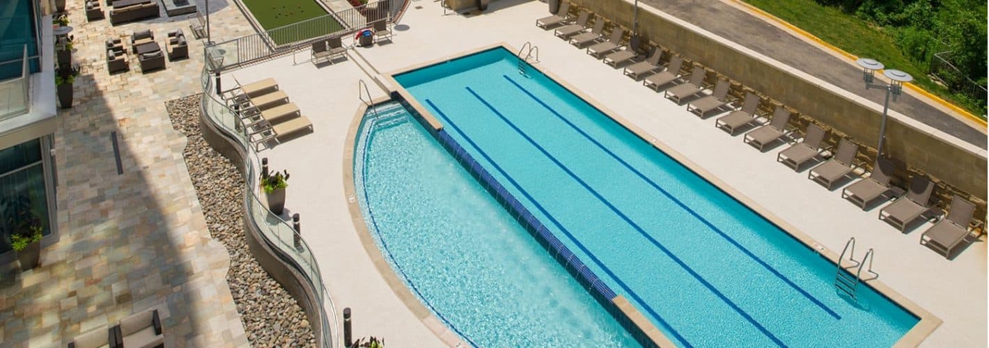 Ovation at Park Crest : Pool view