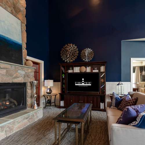 Expansive amenities spaces with striking finishes