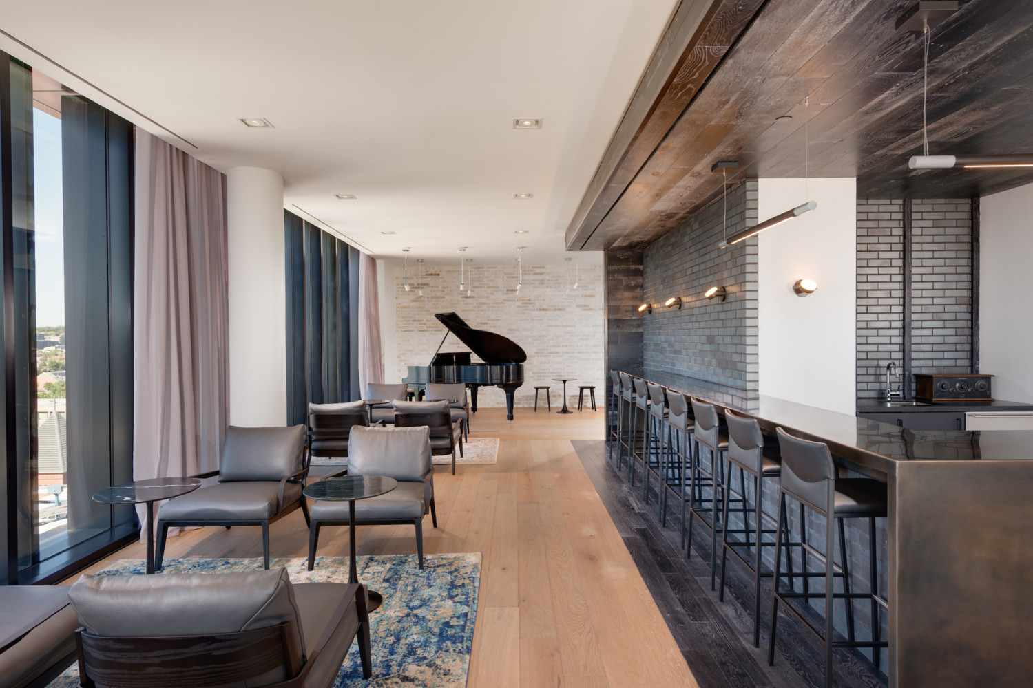 880P : Music Room bar