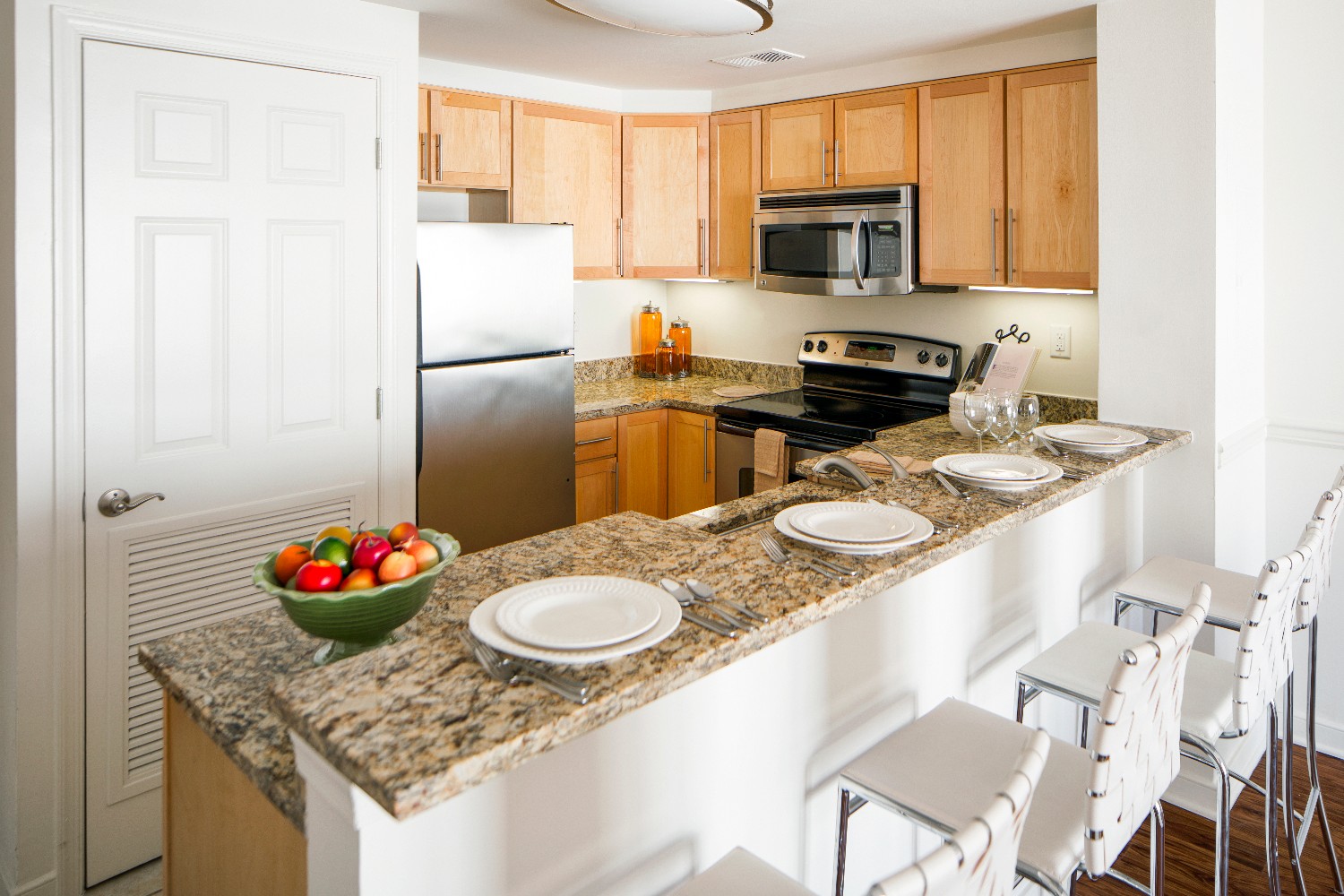 The Promenade at Harbor East : Kitchen