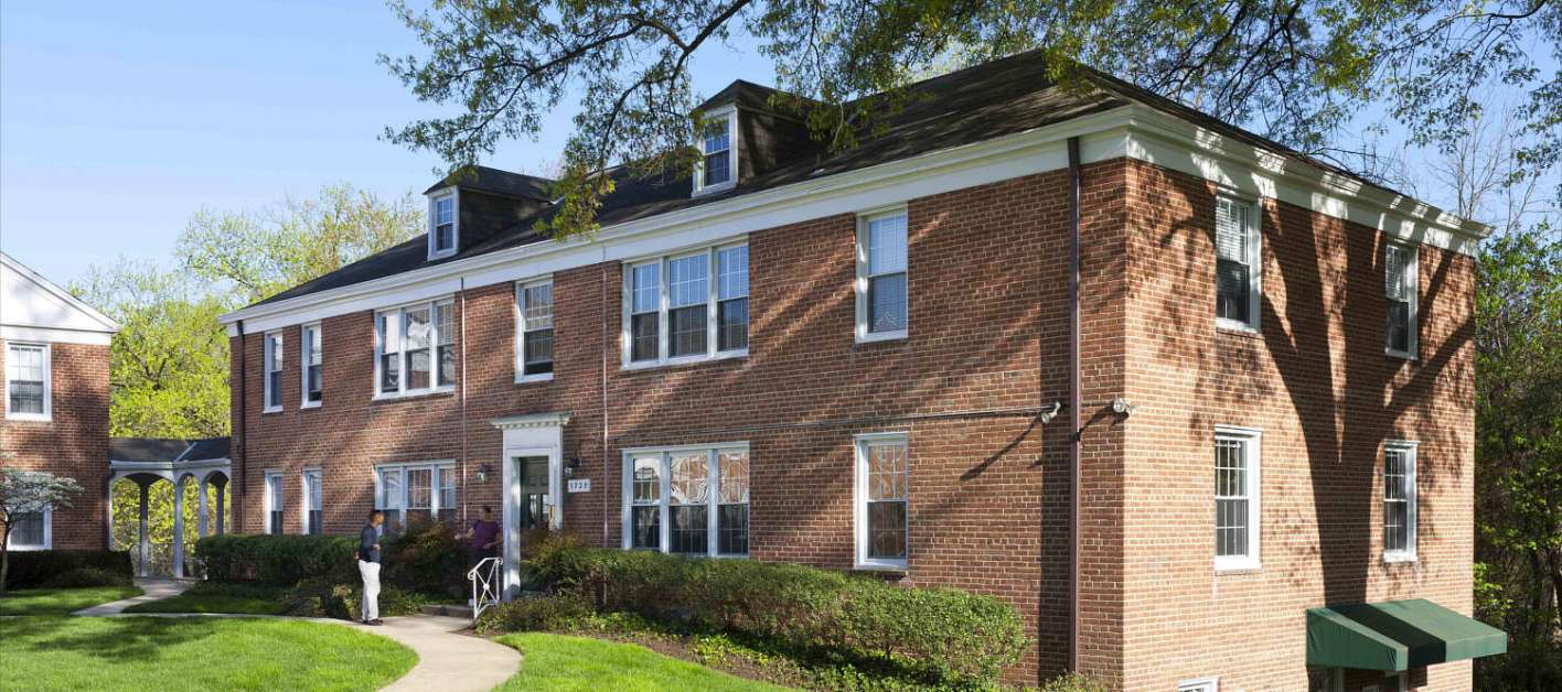 See Chase Manor Apartment Photos & Videos Amenities, Views, Exteriors