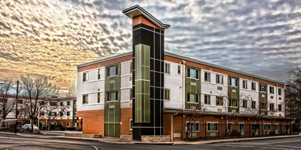 Bealls Grant luxury apartment exterior view in Rockville, MD.