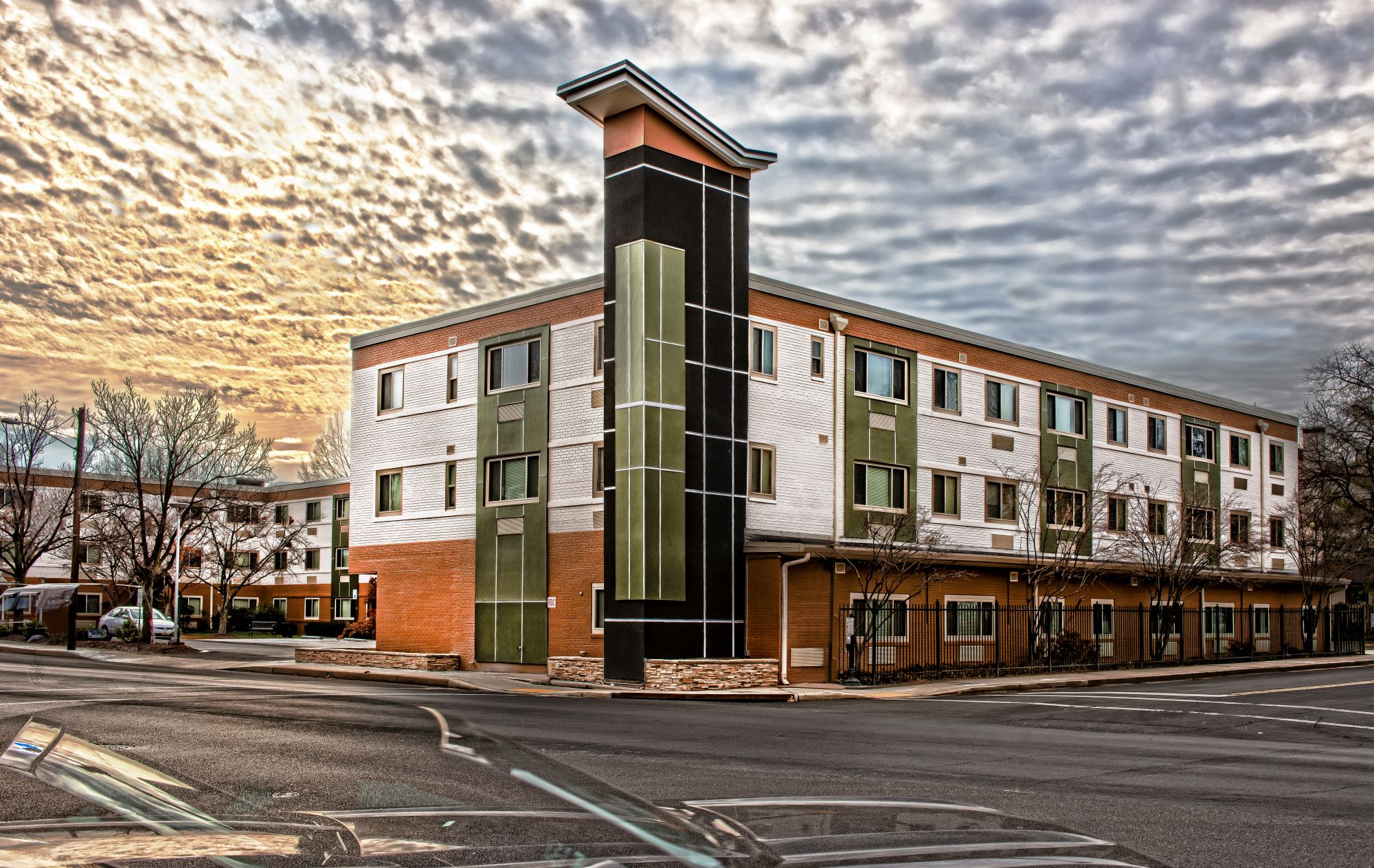 Bealls Grant luxury apartment exterior view in Rockville, MD.