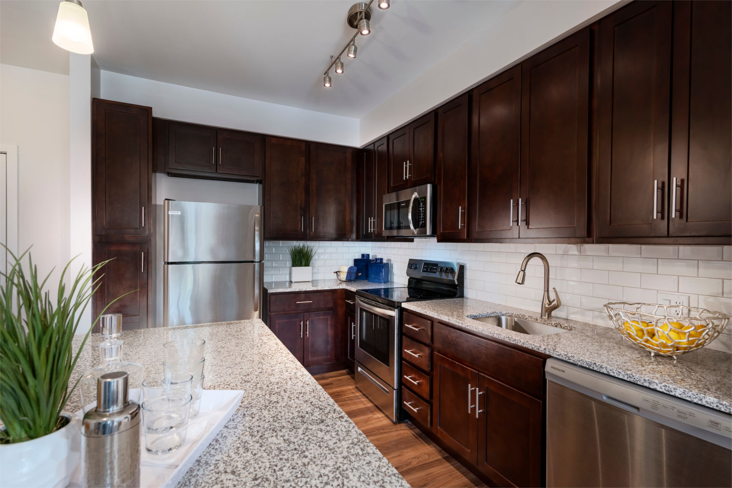 Woodfall Greens : Enjoy built in kitchen islands with breakfast bar.