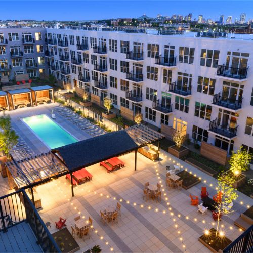 The Pioneer : Pool Aerial view