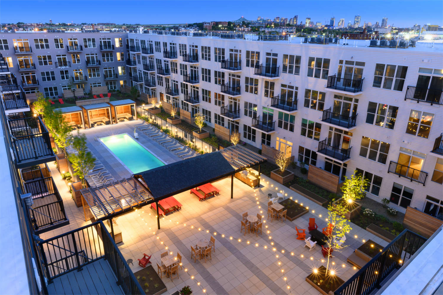 The Pioneer : Pool Aerial view