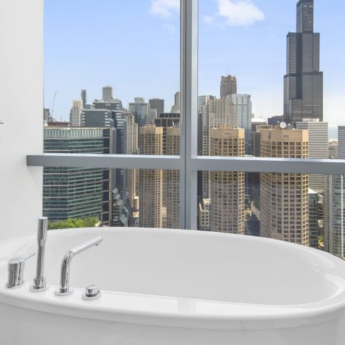 Model Penthouse Master Bath