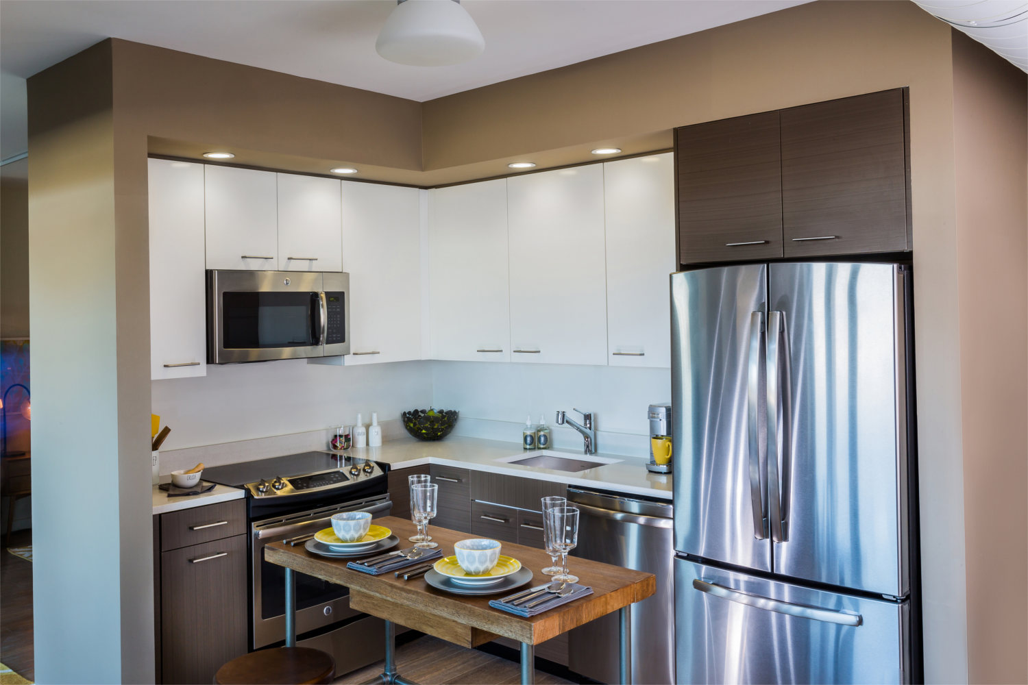 The View Ballston : Model Kitchen