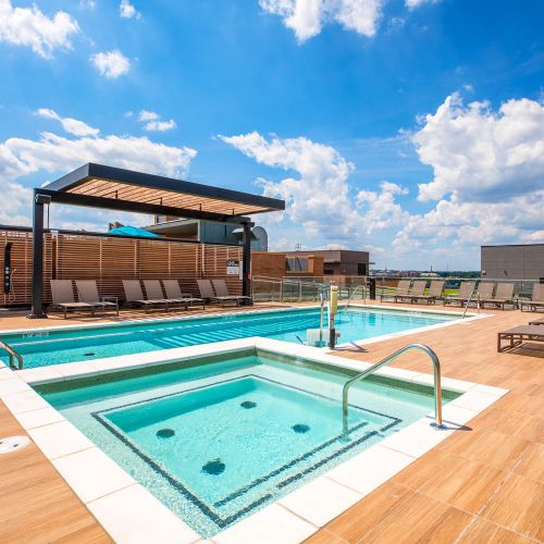 RESA : Rooftop Pool