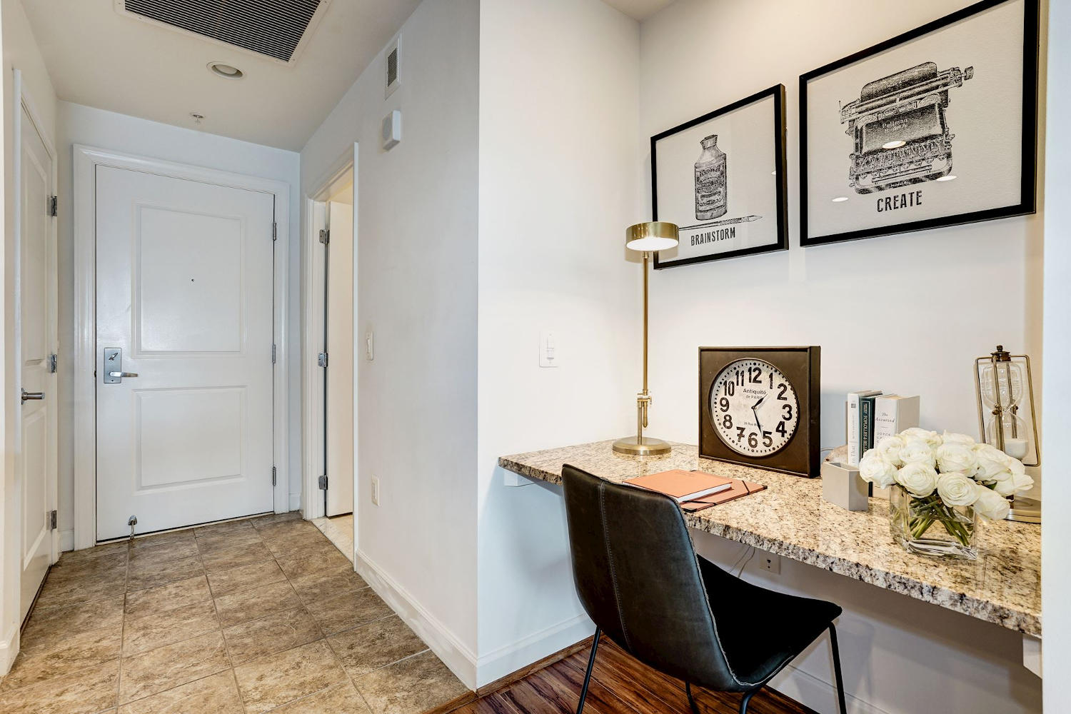 Vantage Mosaic : Living5
