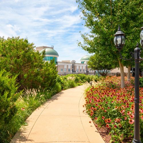 See Mariner Bay at Annapolis Town Center Apartment Photos & Videos