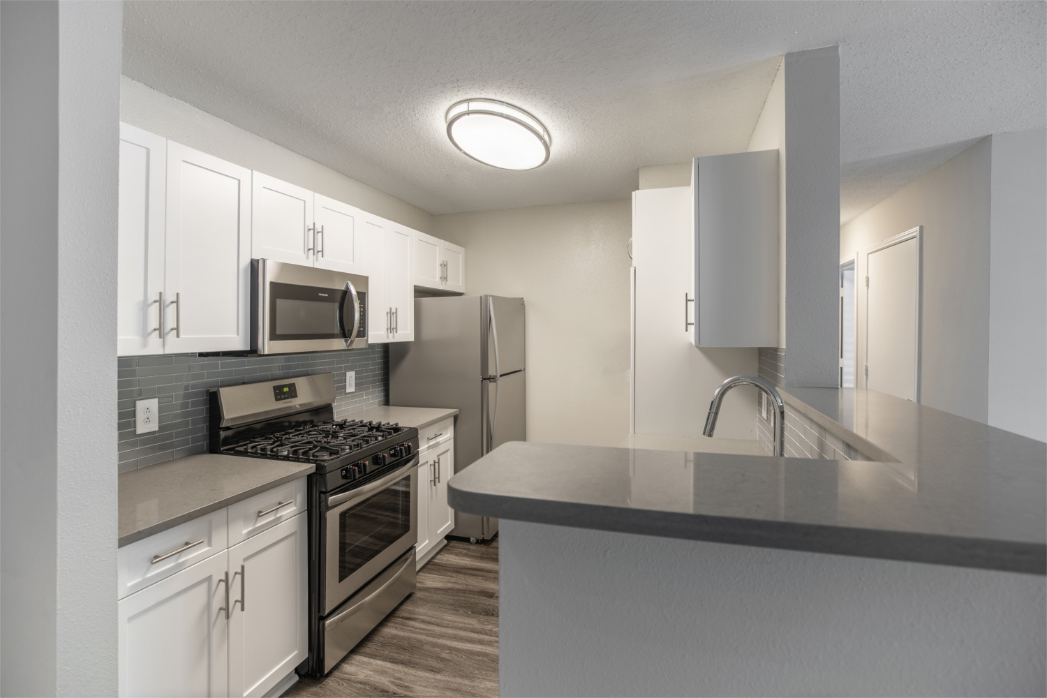 Willow Grove Apartment Homes : Kitchen
