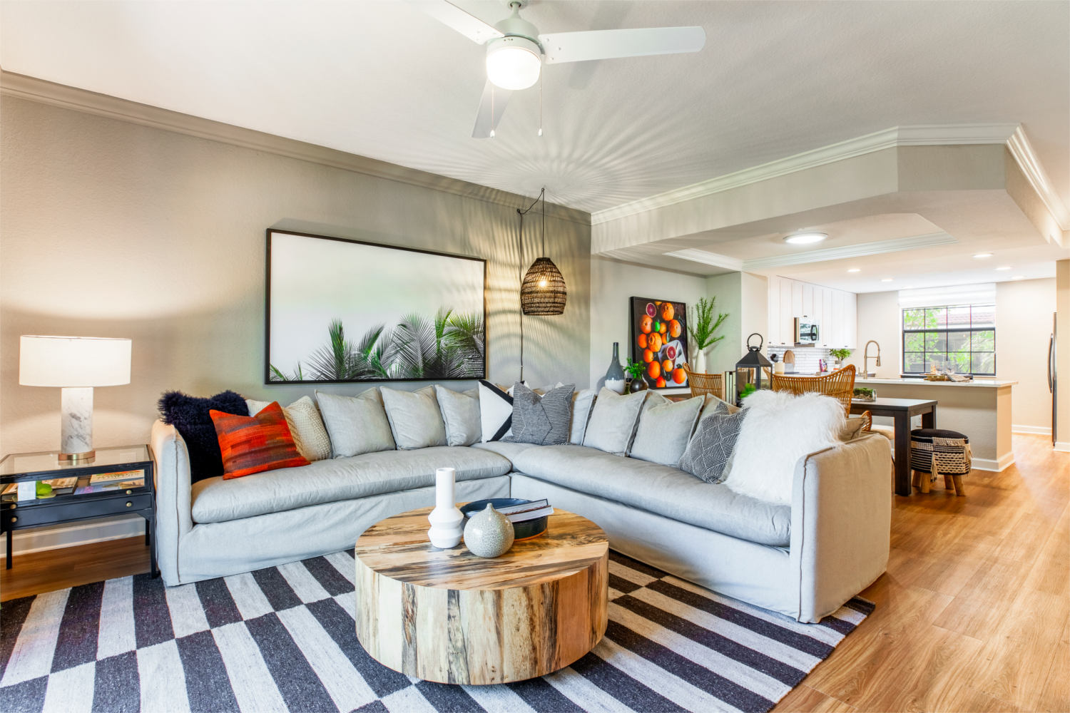 Avalia : Living Room