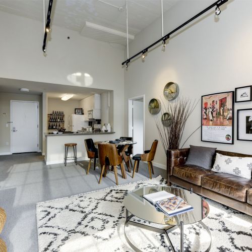 Model Living Room & Kitchen