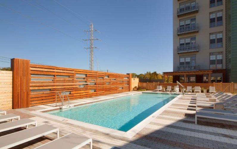 Batch Yard : Pool