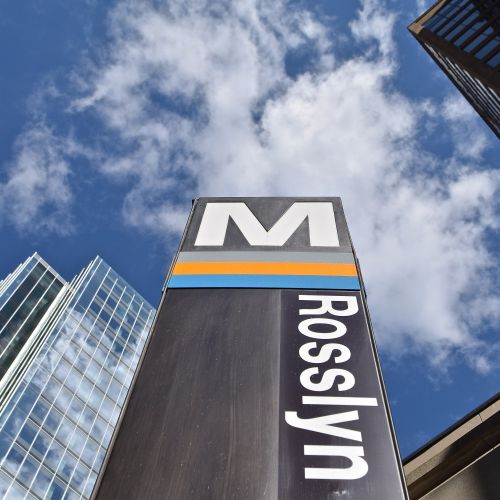Rosslyn Metro