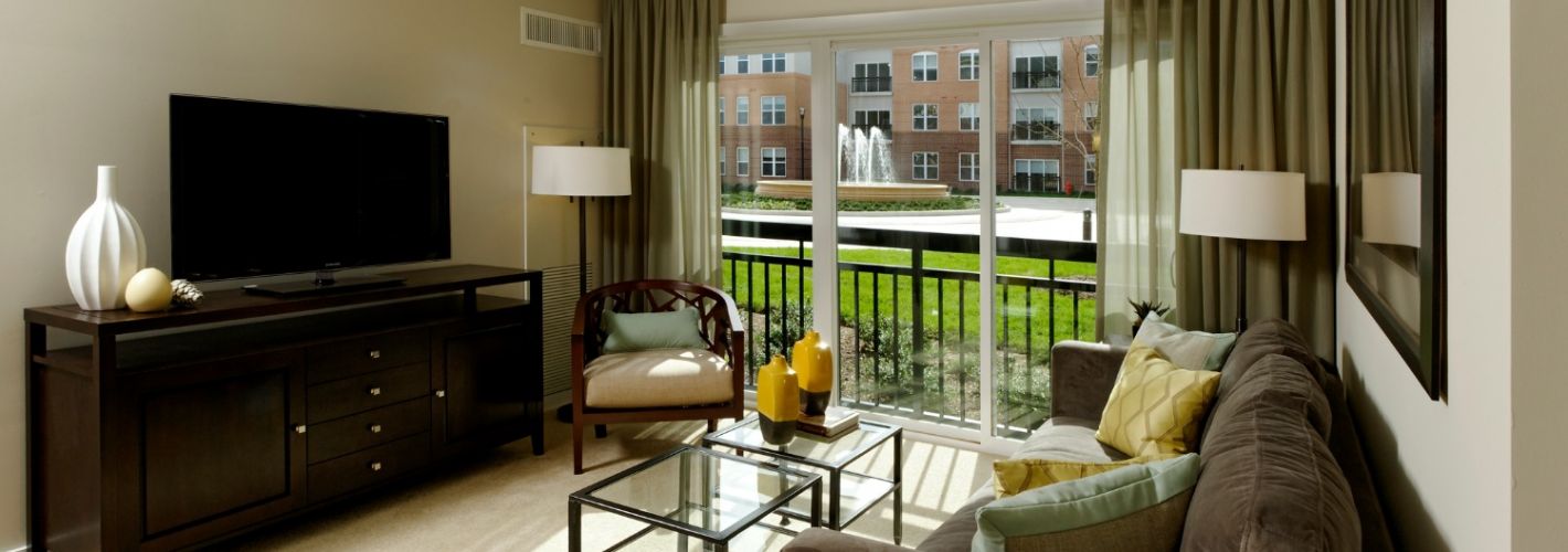 Arbors Greenleigh : Living Room