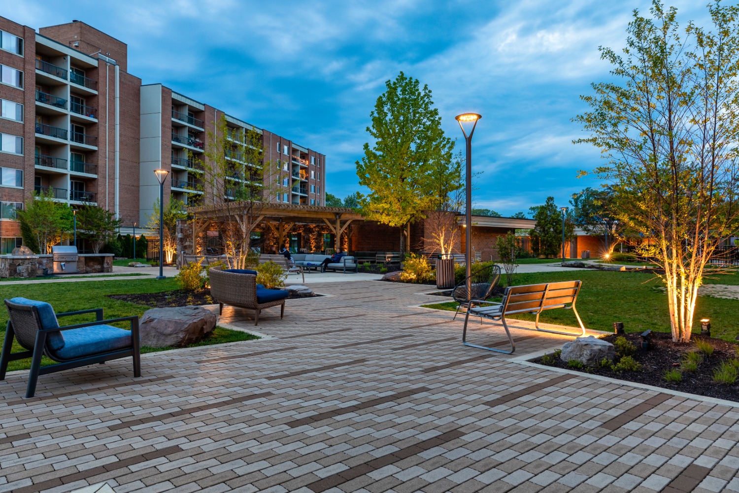 Falls Green : Courtyard