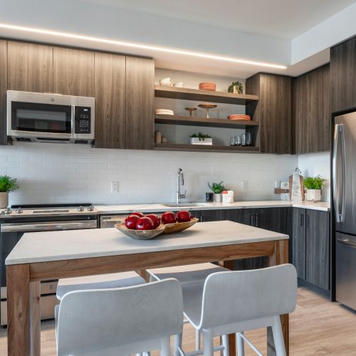 4040 Wilson : Kitchen