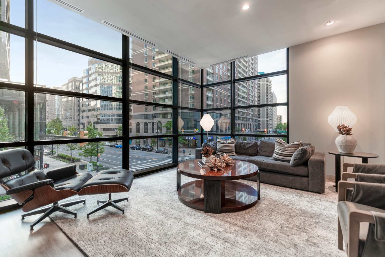 4040 Wilson : Conference Room