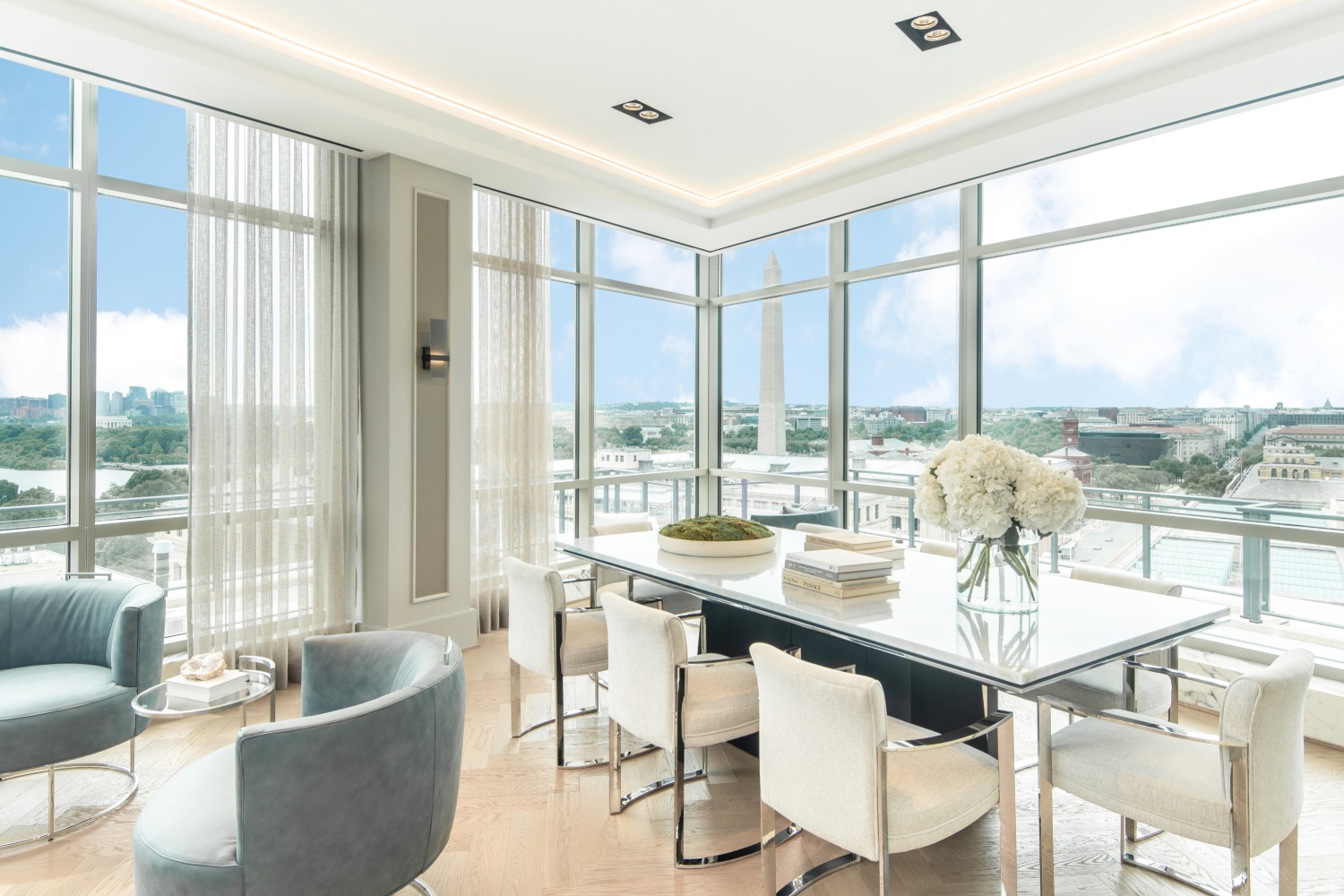 1331 : Community Dining