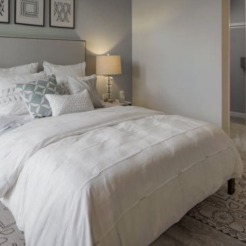 Large bedrooms with walk-in closets