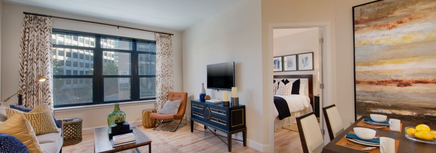 Flats at Bethesda Avenue : Spacious, open layouts with bright windows