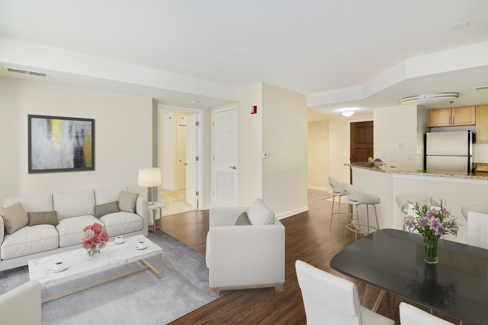 The Promenade at Harbor East : Choose from studio to three-bedroom boutique homes 