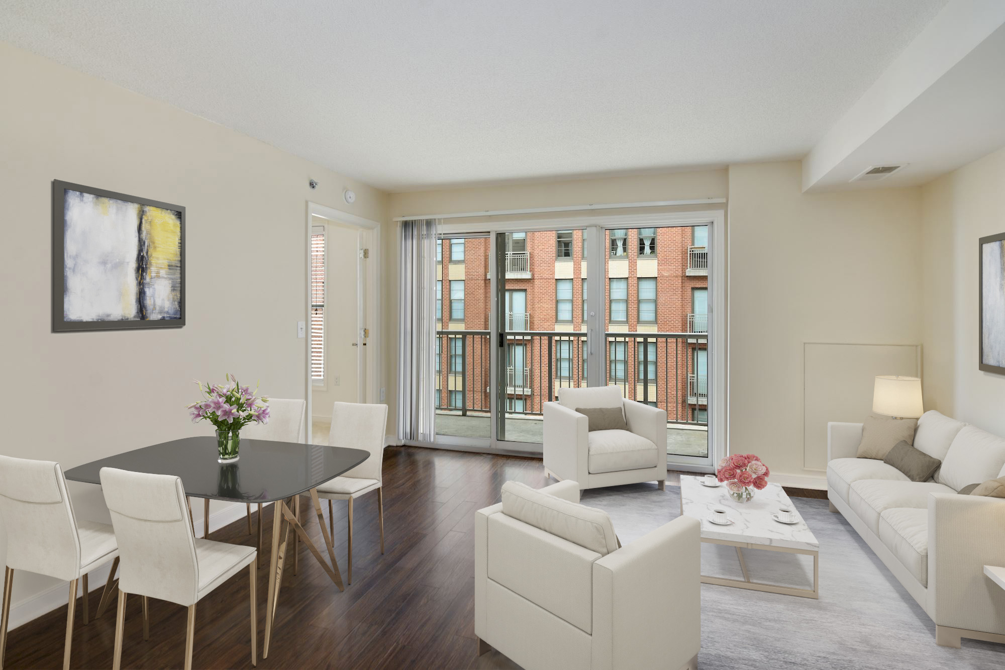 The Promenade at Harbor East : Enjoy spacious, open layouts with bright balcony options