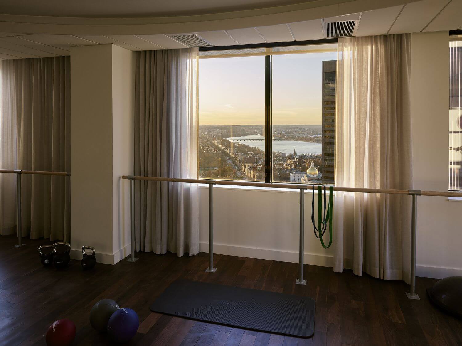 Devonshire : Yoga Room