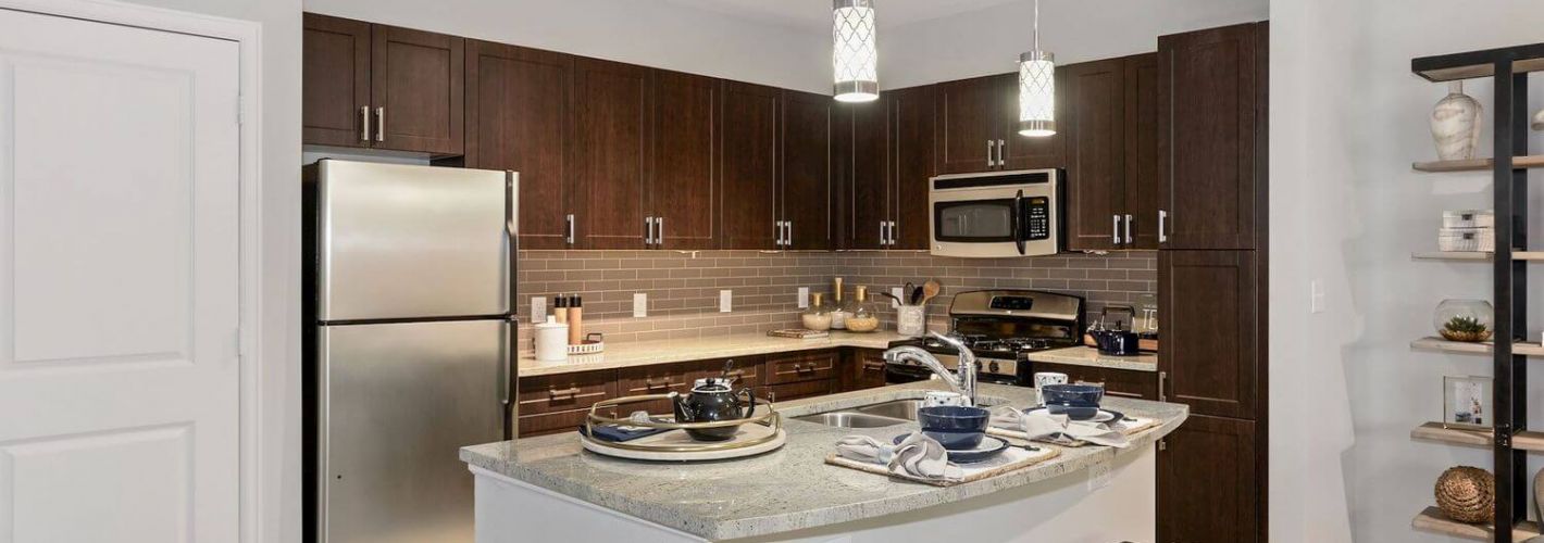 Enclave at Potomac Club Apartments : Your inner chef will adore the contemporary kitchen.