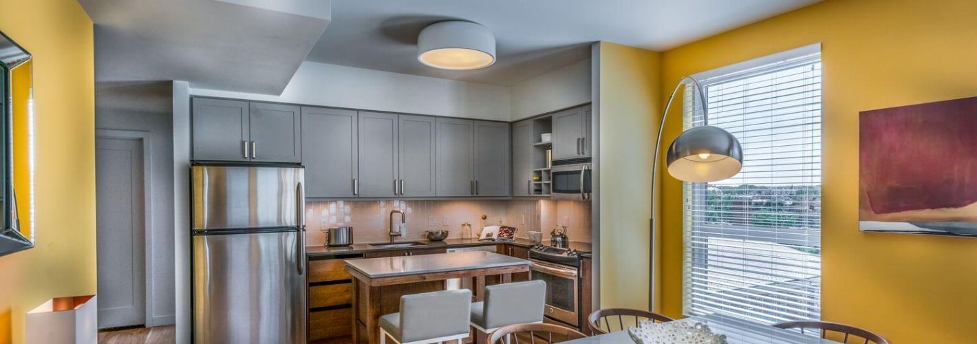 Station House : Light filled kitchen and dining area