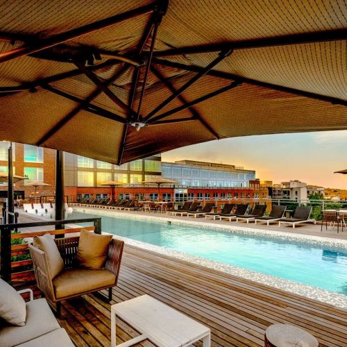 Rooftop Pool Lounge