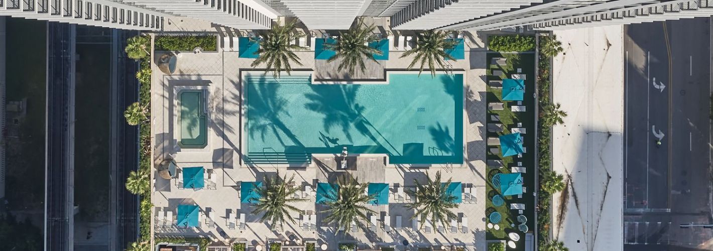 ParkLine Miami : A birds-eye view of our serene pool & jacuzzi