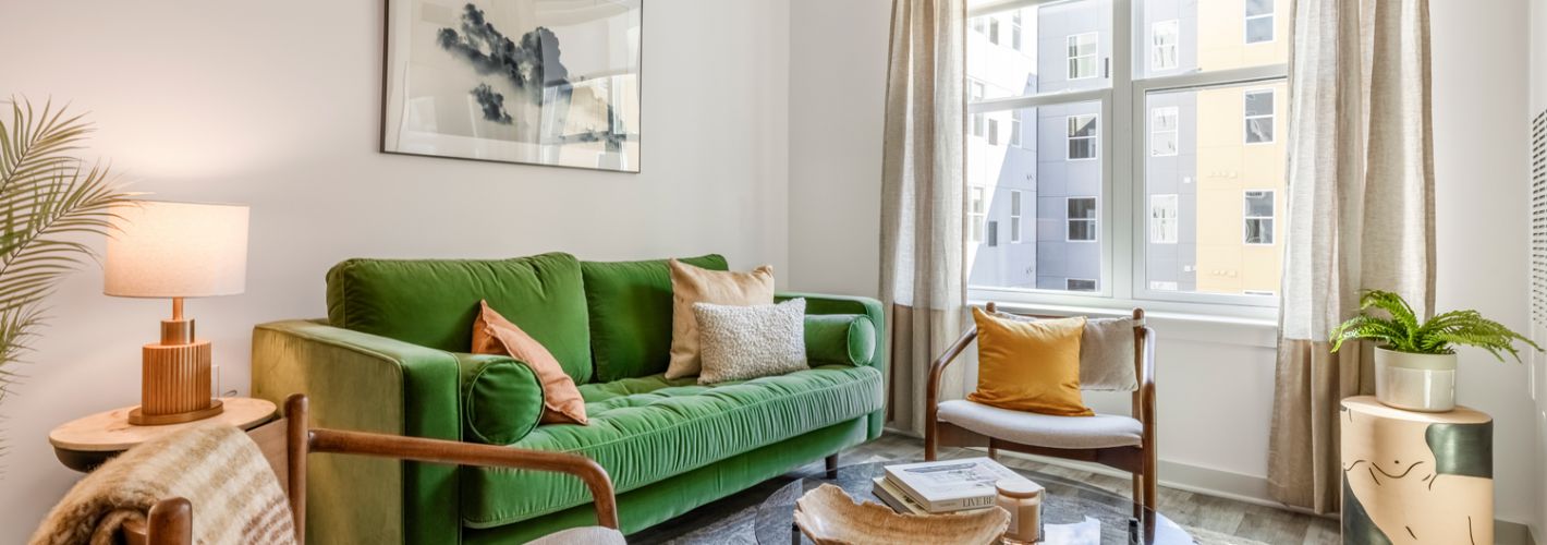 Stella : Living Room